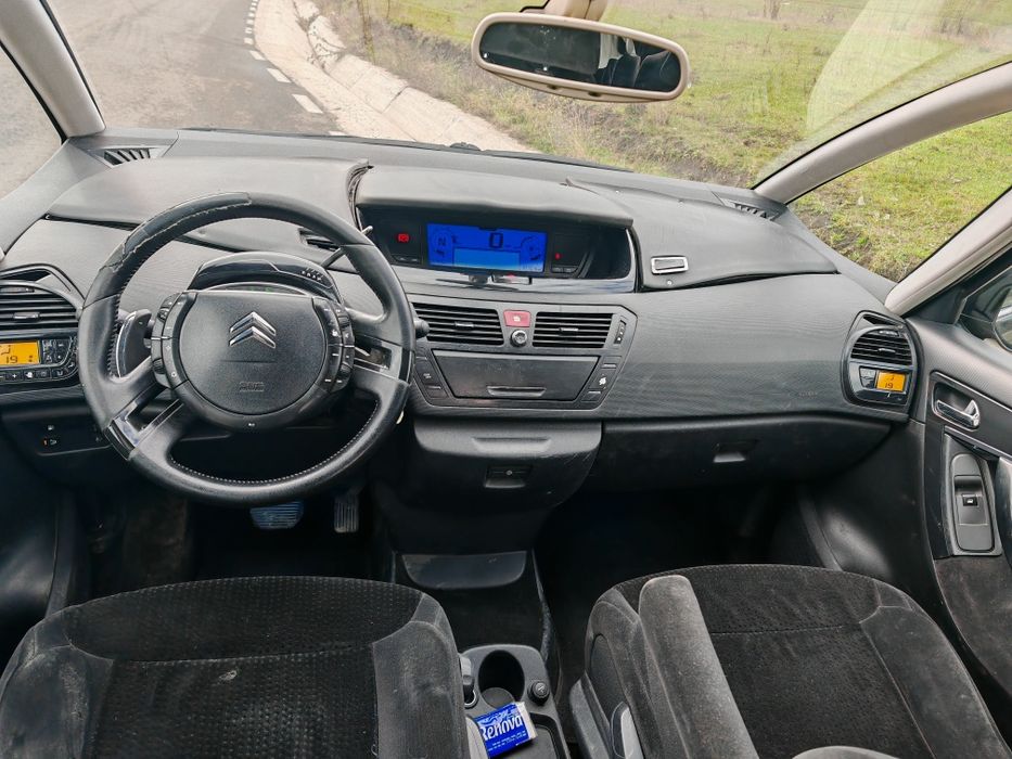 Vând Citroen C4 Picasso 8.000 de lei negociabil