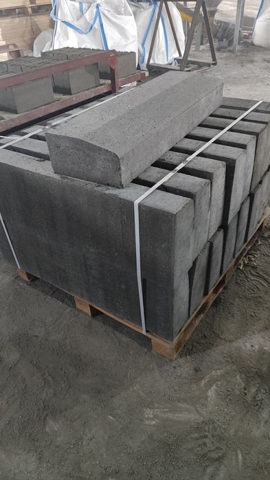 Бордюр тротуарный, бордюр дорожный.