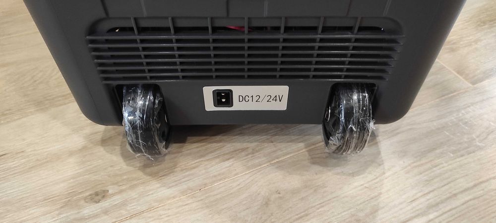 Нов! Компресорен хладилник с фризер VEVOR. Реални снимки.