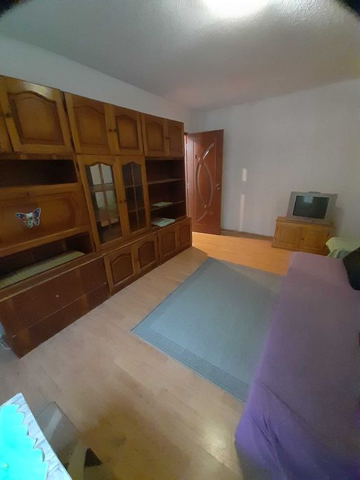 Inchiriez garsoniera micro 4