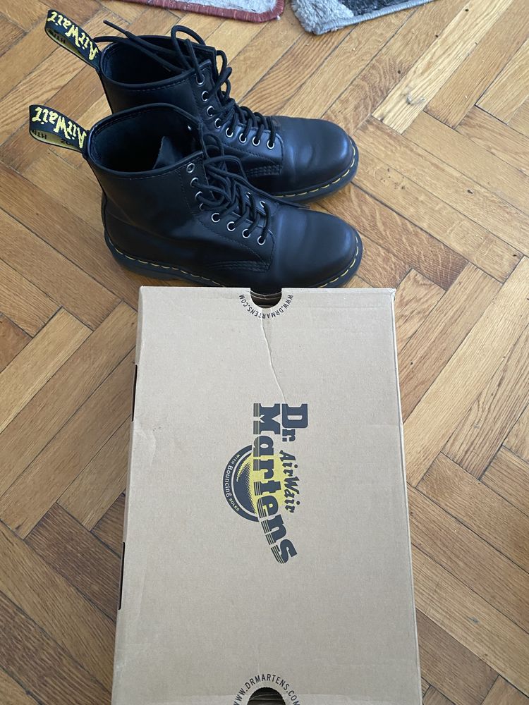 Dr Martens Black nappa 41