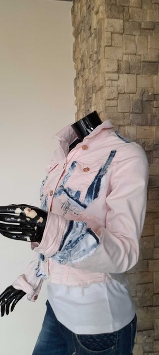 Дънкови  бутикови якета  . За дами , които искат да бъдат различни!