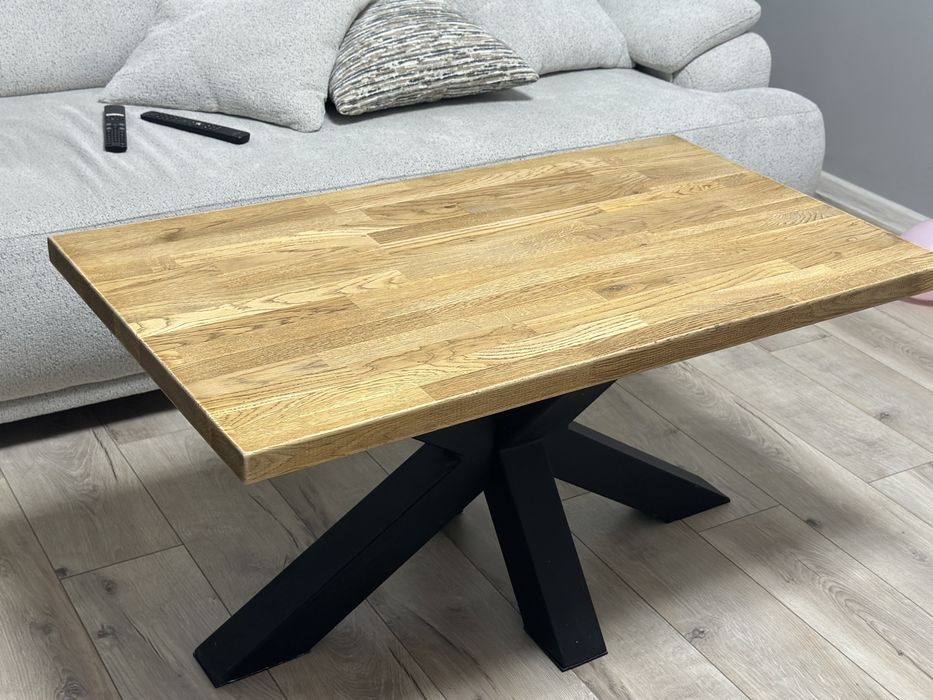 Холна маса от масивно  дърво