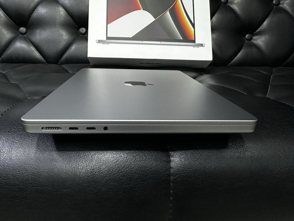 Apple MacBook Pro M1 Pro 2021 года в идеальном состояние