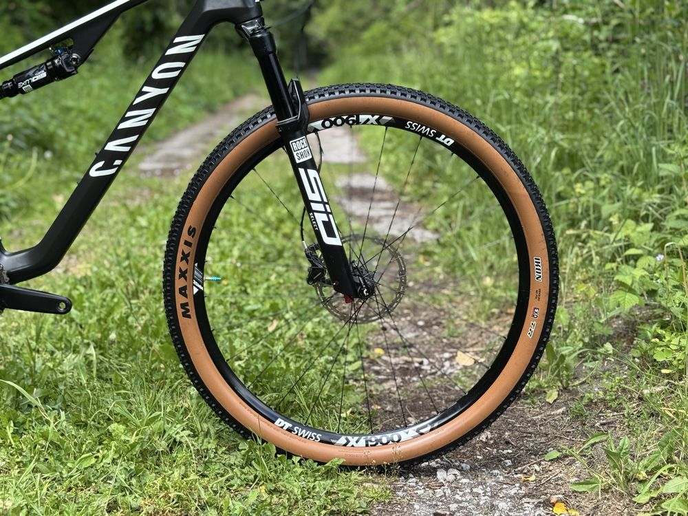 Планински карбонов велосипед CANYON LUX CF6 ( L размер)