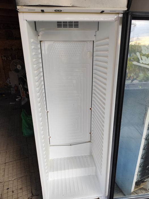 Хладилна витрина сушилна за месо