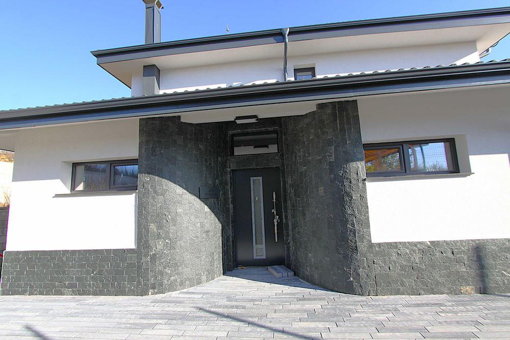 Продава се Къща в с. Гурмазово, Област София-област - 268 кв.м за 1956 €/кв.м - Снимка #17