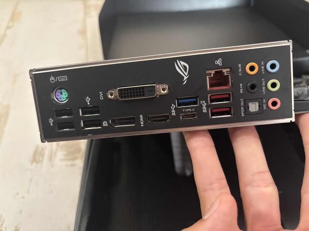 ASUS ROG STRIX B365-f gaming