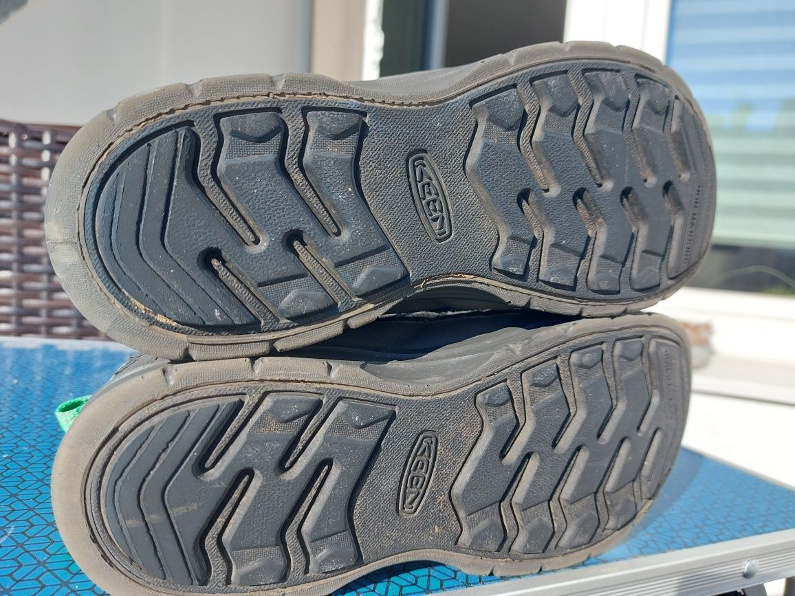 Туристически обувки Keen, 24,5см.