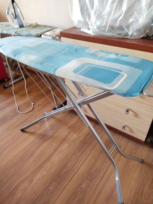 Гладильная доска б/у в хорошем состоянии