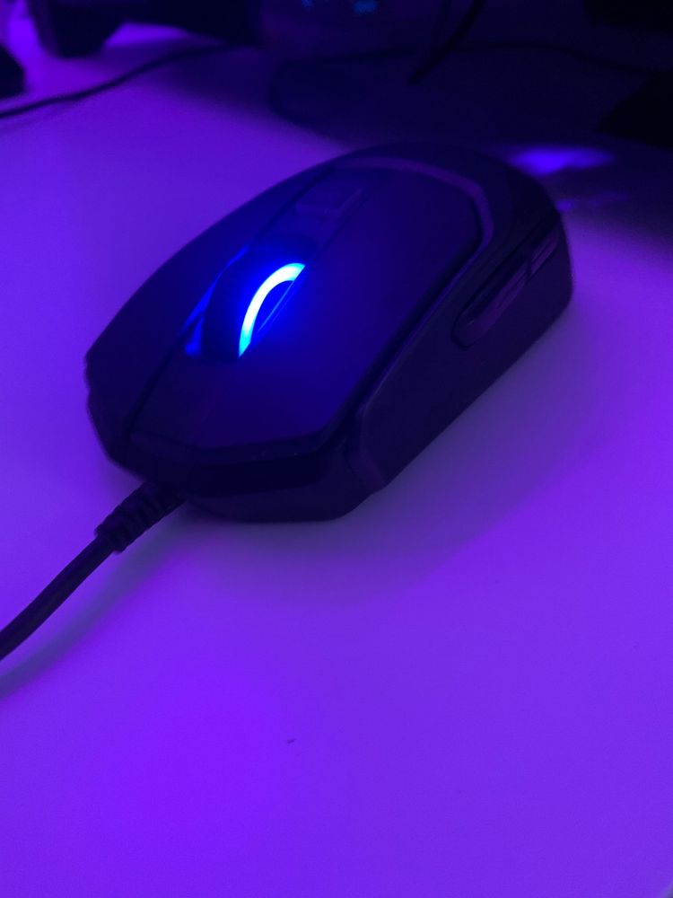 Roccat Kain100 gaming mouse