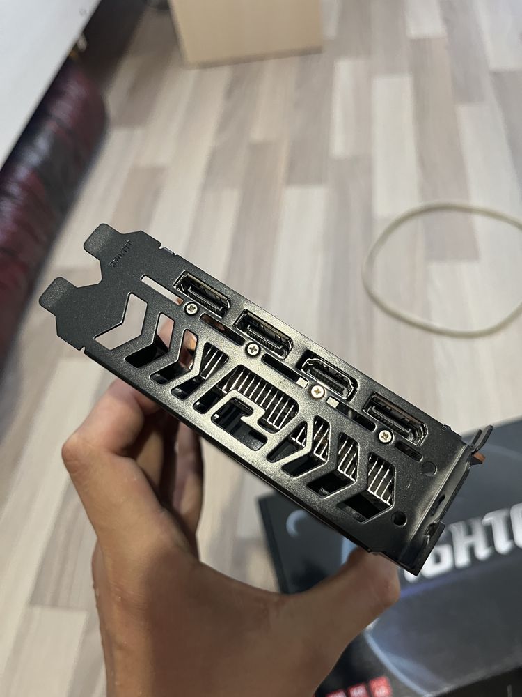 Видеокарта Rx 6600xt. Powercolor fighter.