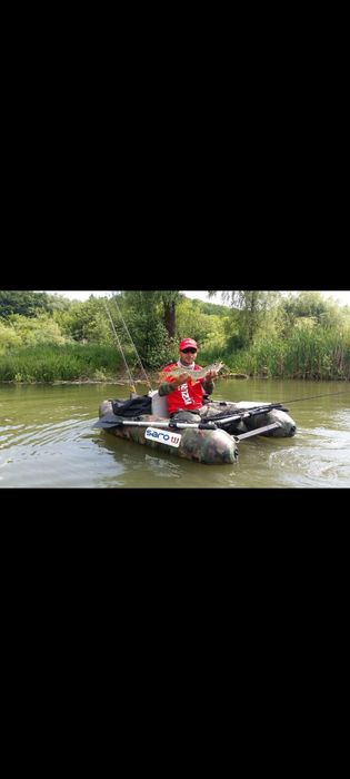 Vând float tube(beliboat) Saro Ultimate