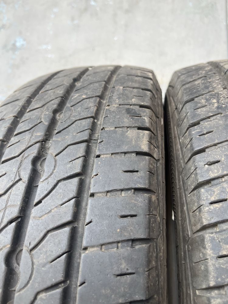 2 бр. гуми за бус 235/65/16C Semperit 7 mm DOT 4119