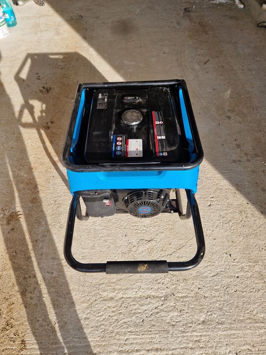 Generator trifazic si  monofazic