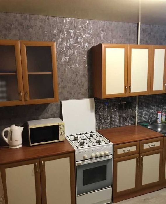 Сдам 1 ком. квартиру долгосрочно.