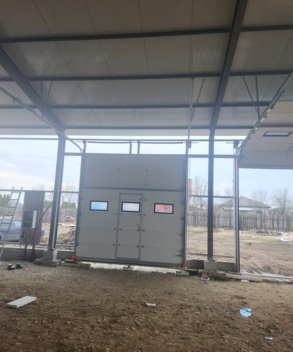 Usa de garaj/ usi secționale/ usi tip rulou / porți de garaj