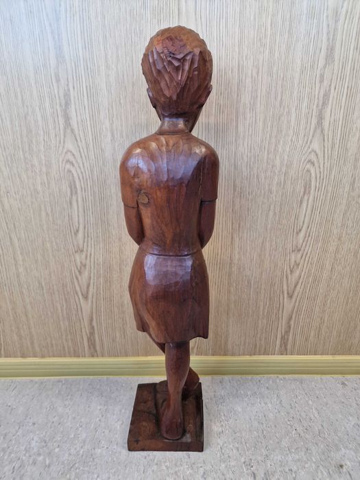 Статуетка дърворезба 69 см.