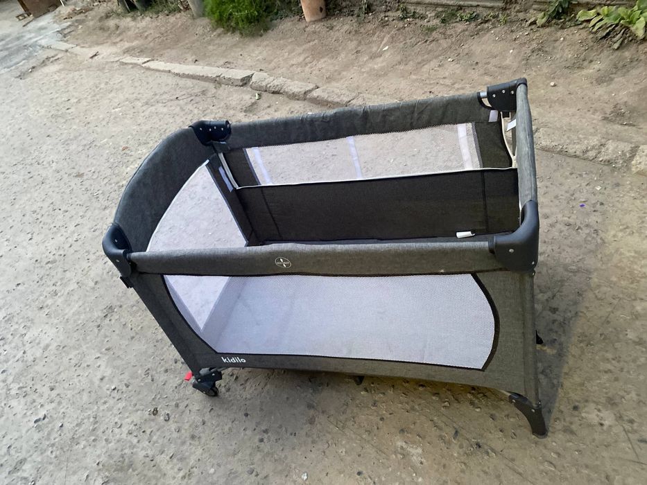 Совершенно новая детская кроватка