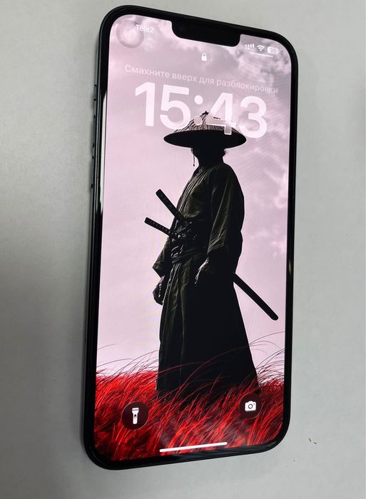 iPhone 14  Plus.
