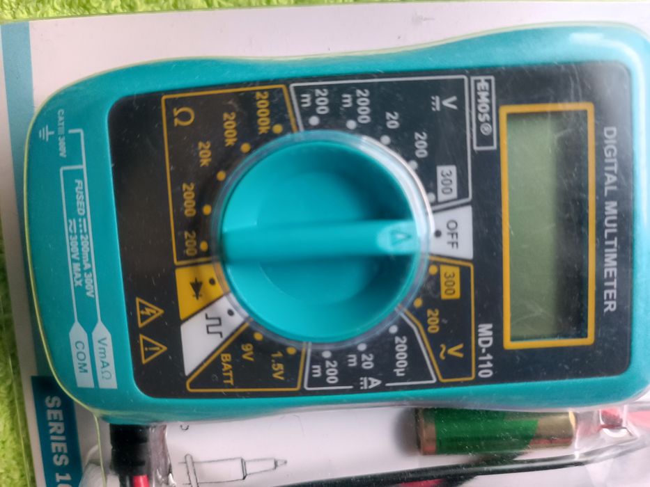 Multimetru de buzunar ultra slim