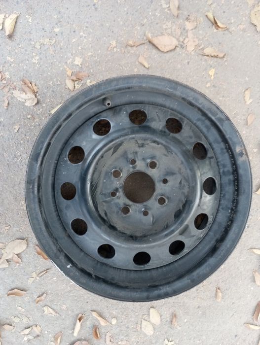 Продам диск на 14 разболтовка 4/98