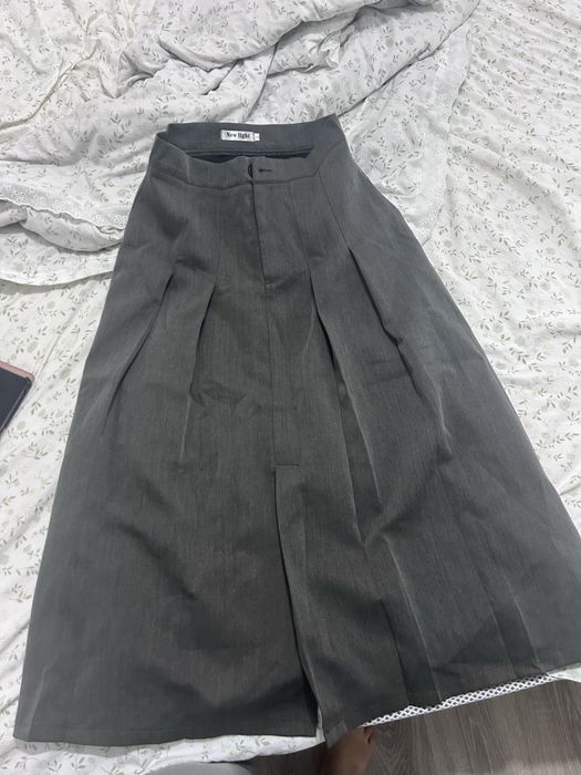 Юбка серая, длинв миди