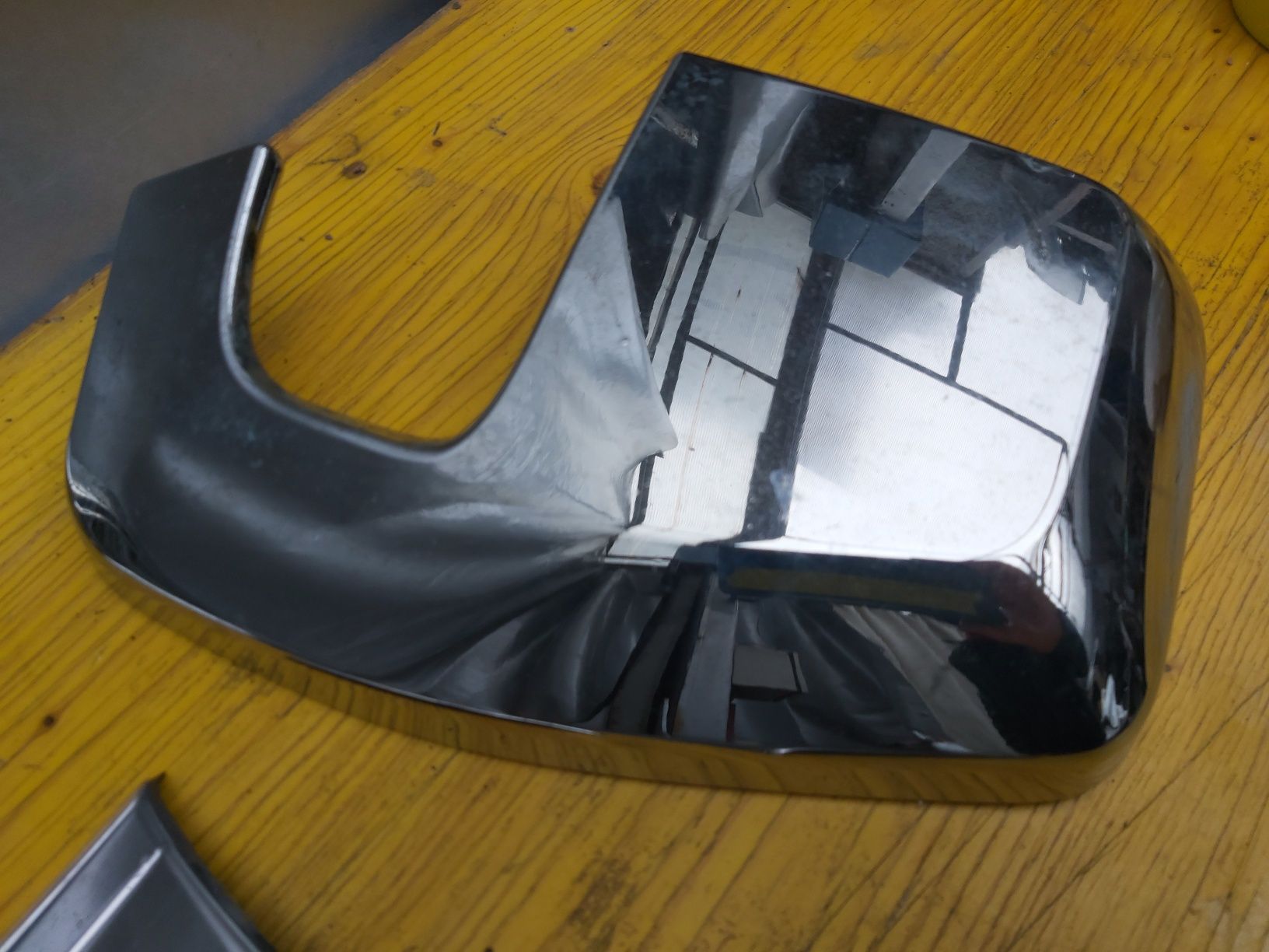 Метални хромирани лайсни Ford Custom
