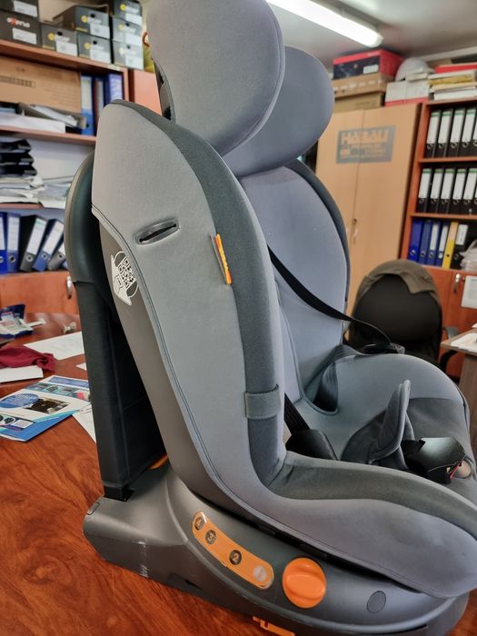 Chicco scaun auto