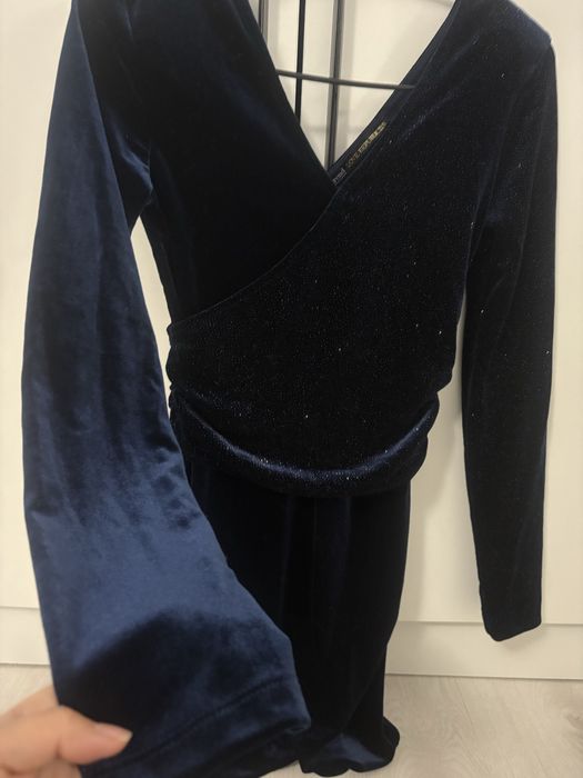 Срочно продам платья размер XS