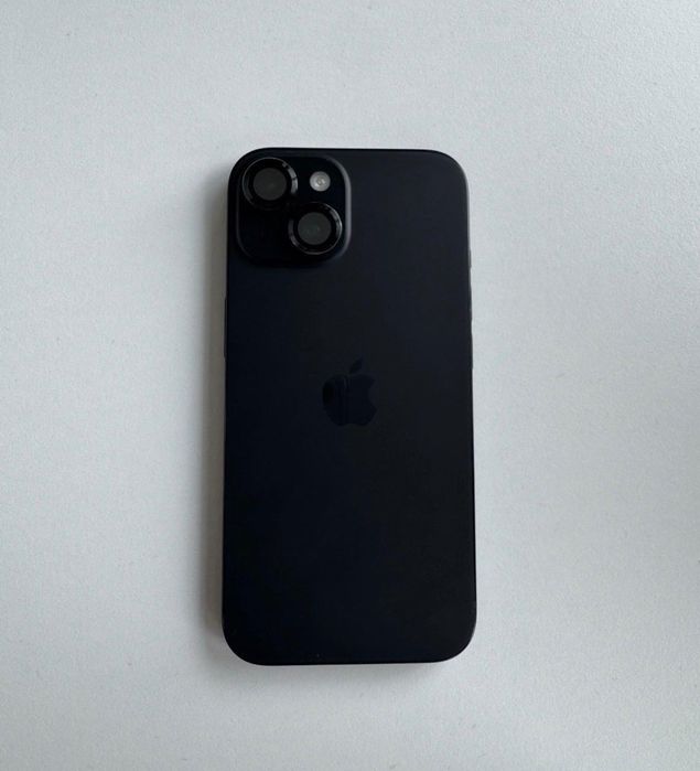 Vand Iphone 15 [impecabil]