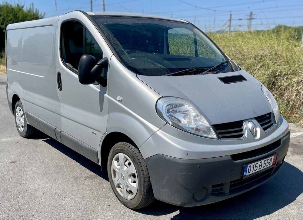 Reno Trafic 2.0dci 115hp НА ЧАСТИ