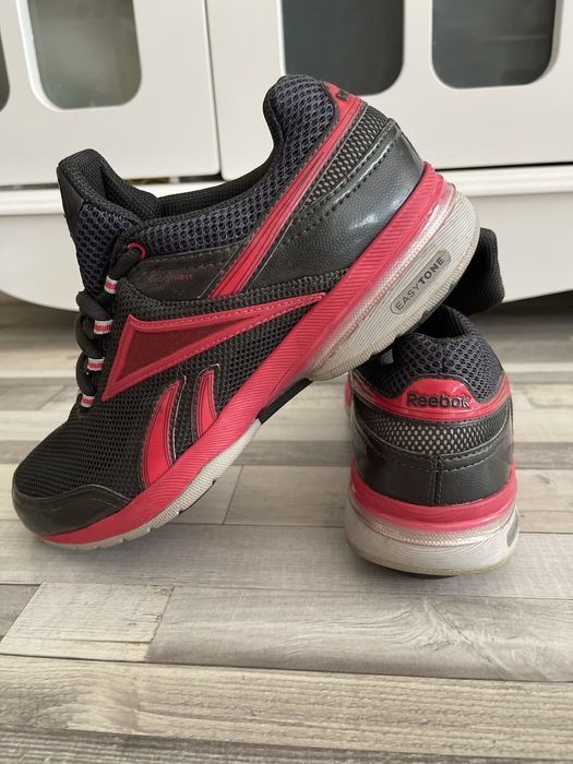 Reebok маратонки