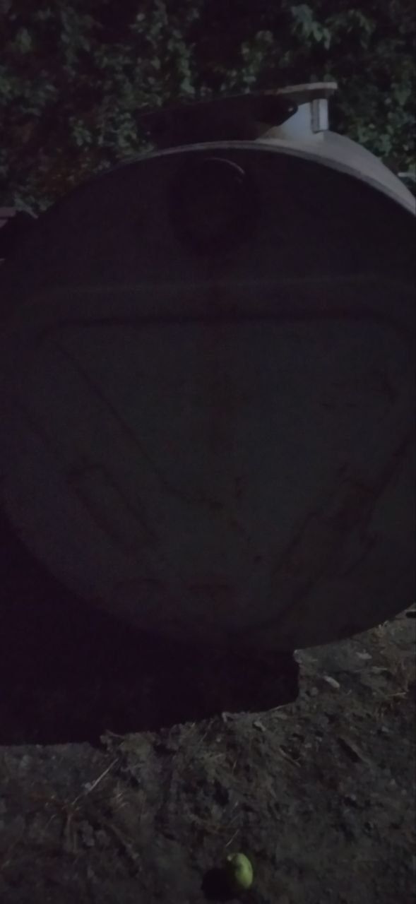 Yomkis bochka sotiladi 4200 litr sigimi