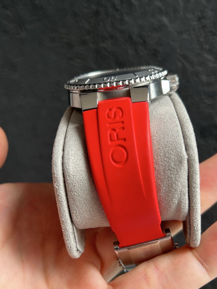Оригинален мъжки часовник Oris Aquis 43.5mm