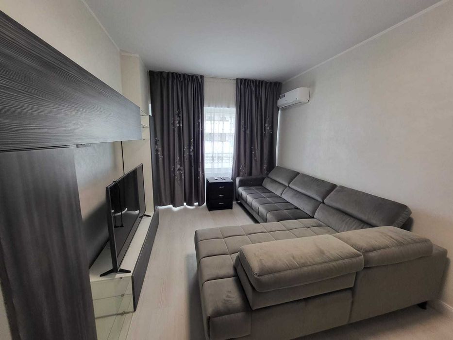 2 camere de inchiriat COpou Royal Town