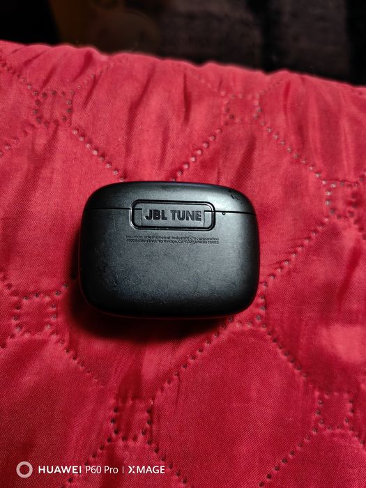 JBL Tune Beam слушалки