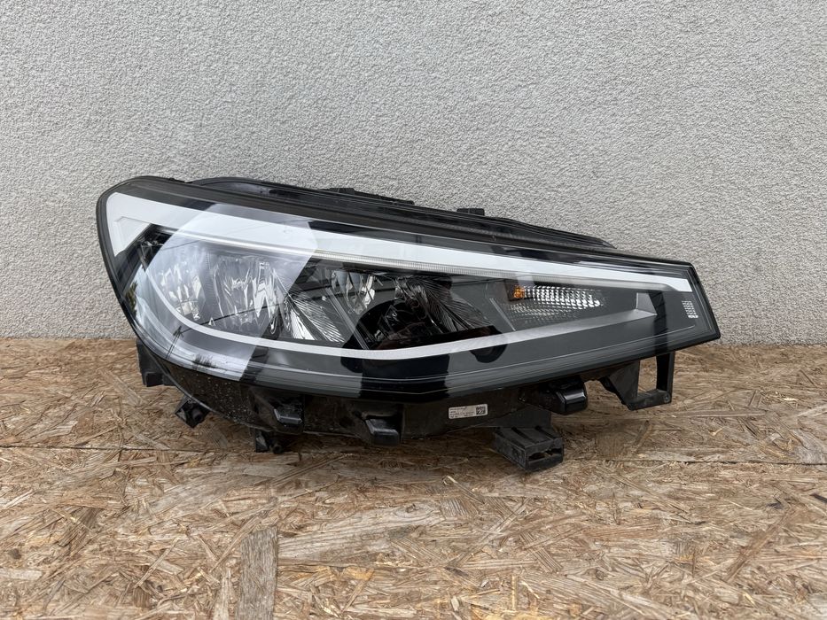 Far dreapta VW ID4 id.4 Full LED Original Europa