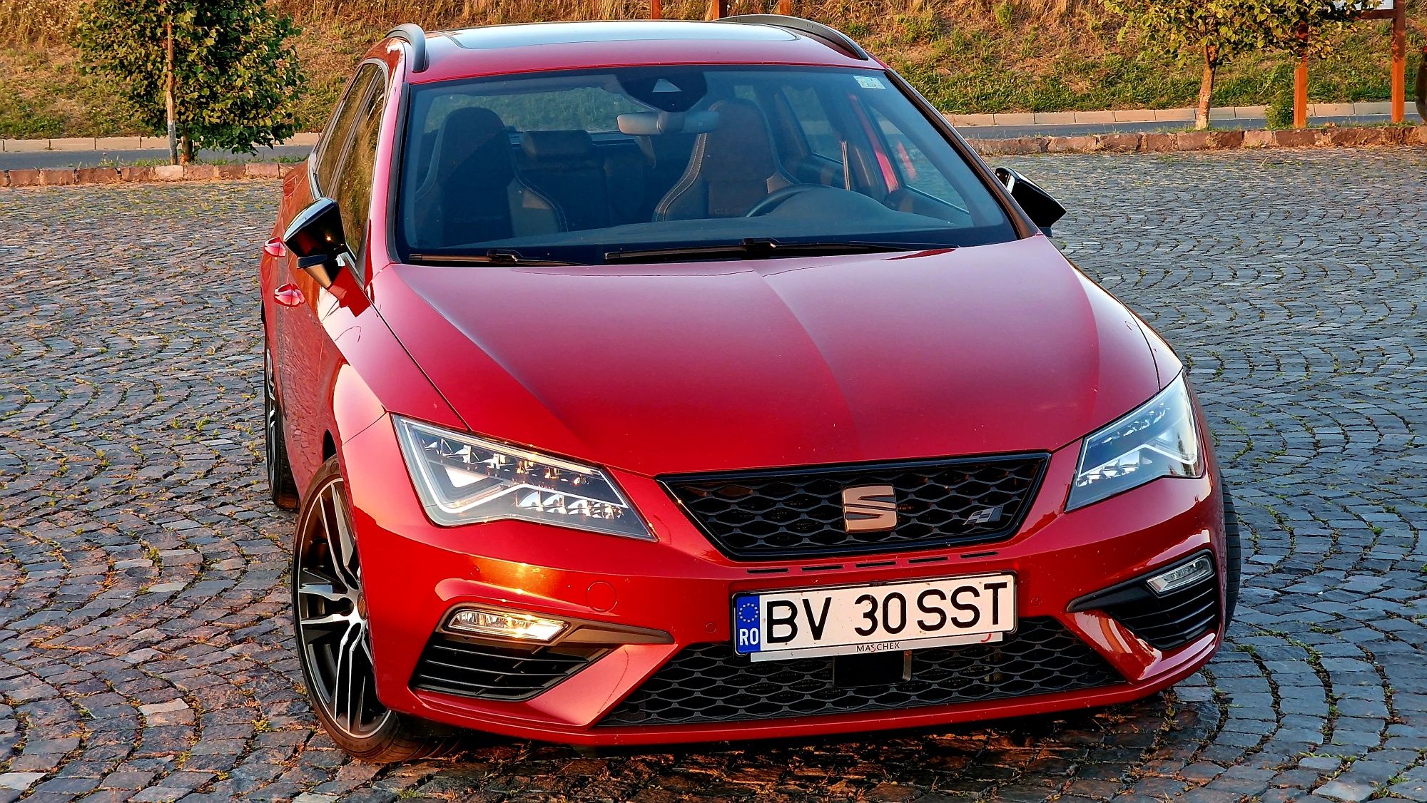 Seat Leon CUPRA ST 300CP 4x4  Recaro  Panorama  TVA deductibil