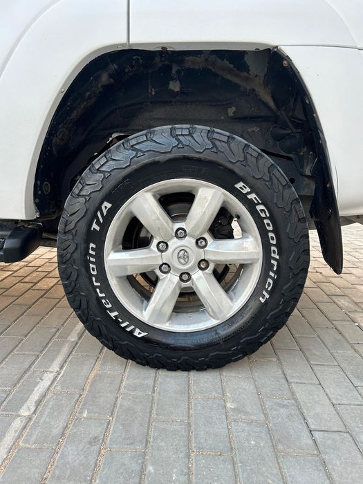 Комплект R17 диски покрышками в комплекте+зимные покрышки