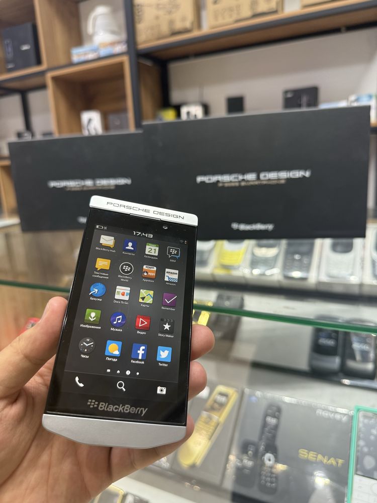 Black berry PorsChe Design новый пачка