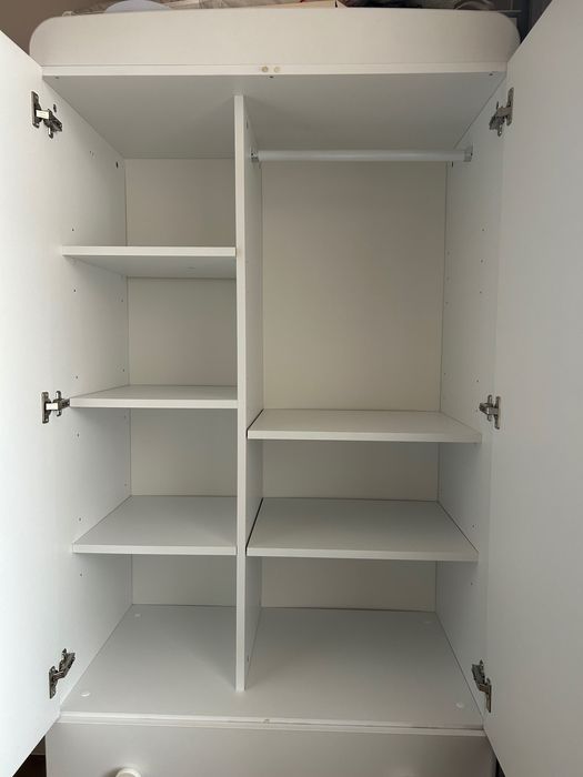 Продавам гардероб