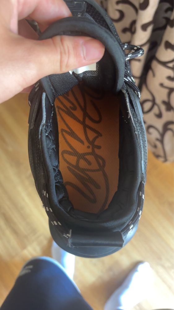 versace chain reaction