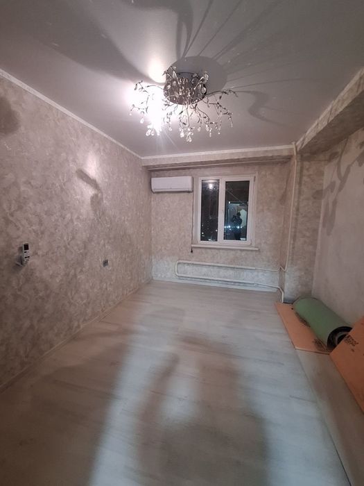 Algoritm Srochna sotiladi! 3 xona zo'r narxda Hamma sharoiti bor