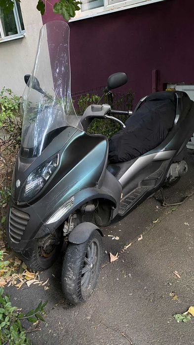 piaggio mp3 model 2006
