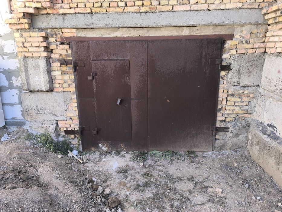 Металлические ворота , Кунгей Караганда