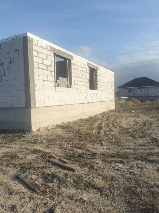 Продам не достроенный дом в Казцикке в заде Ырыс кафе у