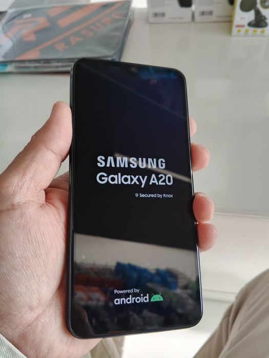 Samsung A20 sotiladi