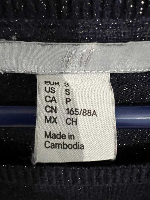 bluza dama H&M albastra cu fir argintiu sclipici marimea S