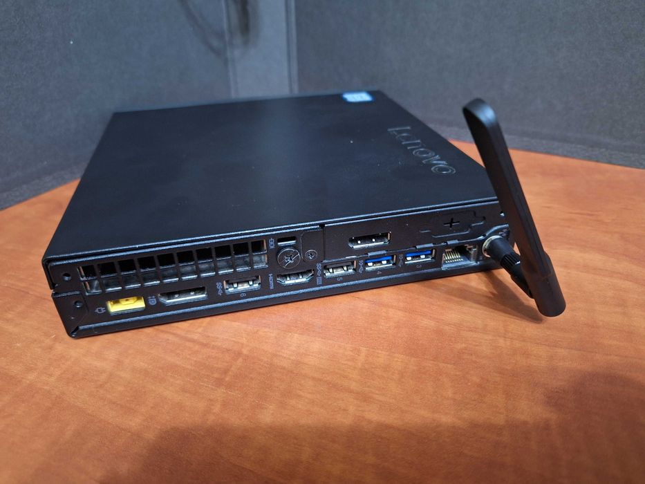 Mini PC Lenovo ThinkCentre M720q Tiny i5-9500T 16GbRAM/240GbSSD - WiFi